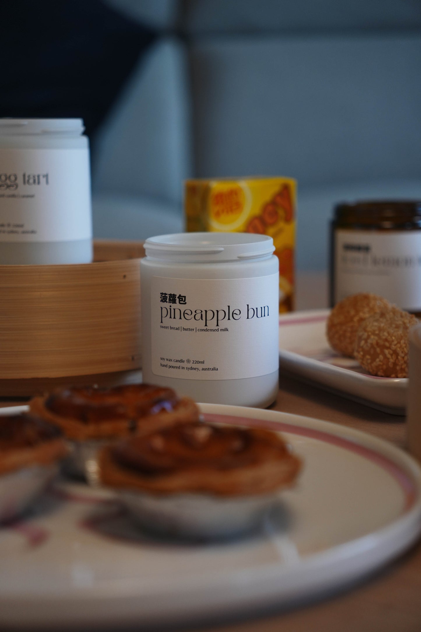 菠蘿包 PINEAPPLE BUN: SWEET BREAD | BUTTER | CONDENSED MILK