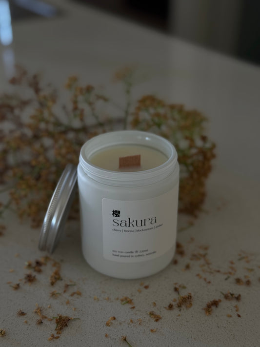 桜 SAKURA: CHERRY | FREESIA | BLACKCURRANT | AMBER